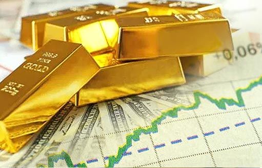 Цена на золото снизилась, но снова выросла в среду после падения