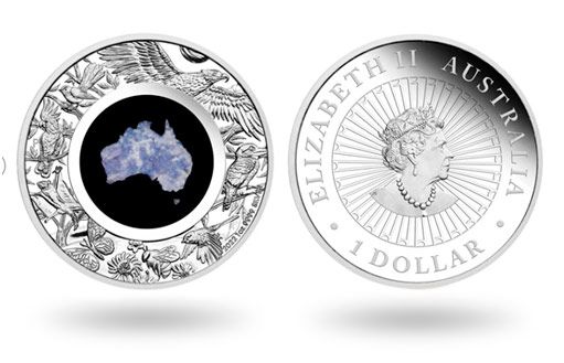 Австралия выпустила серебряные монеты с голубым лепидолитом