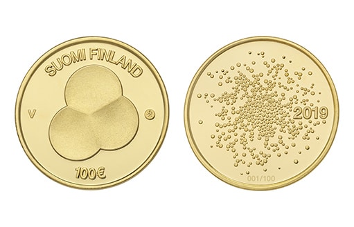 Коллекционная монета из золота в честь 100-летия принятия конституции в Финляндии