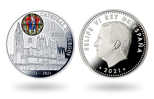 монетный двор Испании выпустил серебряные памятные монеты в честь 800-летнего юбилея собора Богоматери