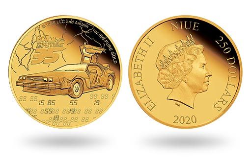 знаменитый DeLorean на золотой монете Ниуэ