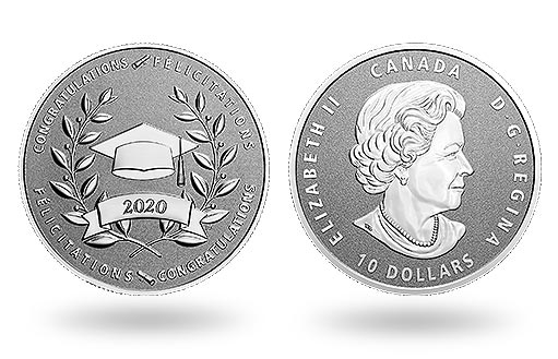 подарок на выпускной в виде серебряной монеты Канады