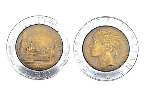 Итальянская биметаллическая монета, 500 лир 1982 года