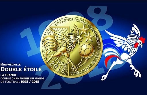 Золотые монеты в честь футбольных побед Франции