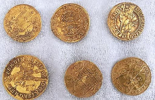 в Чехии найден клад с золотыми дукатами