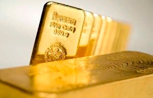 12 августа кривая стоимости золота слабо пошла на снижение