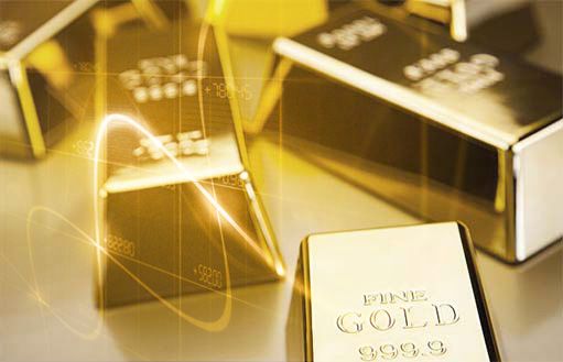 золото чуть снизилось на фоне ралли акций