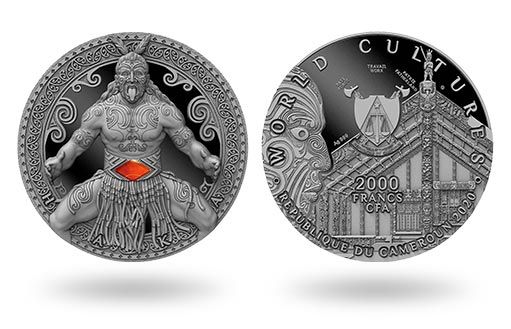 серебряные монеты Камеруна с вставкой из сердолика