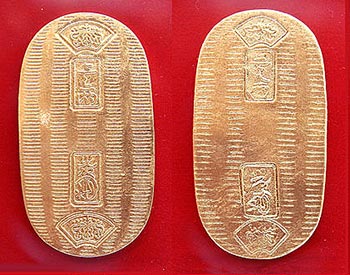овальная золотая монета Японии