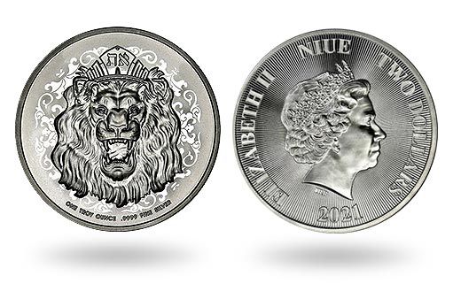 грозный лев изображен на серебряных монетах Ниуэ