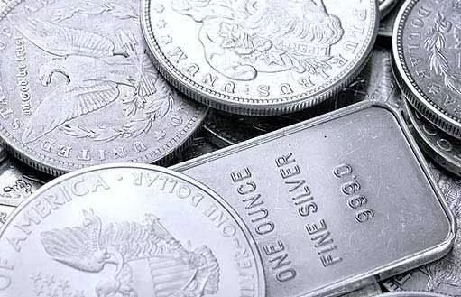 Распродажа серебра и дефицит предложения